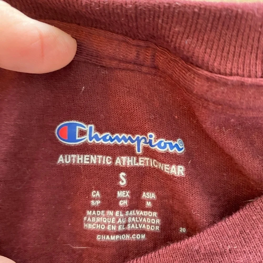 Champion Tee size Small (FZ) - Picture 8 of 9